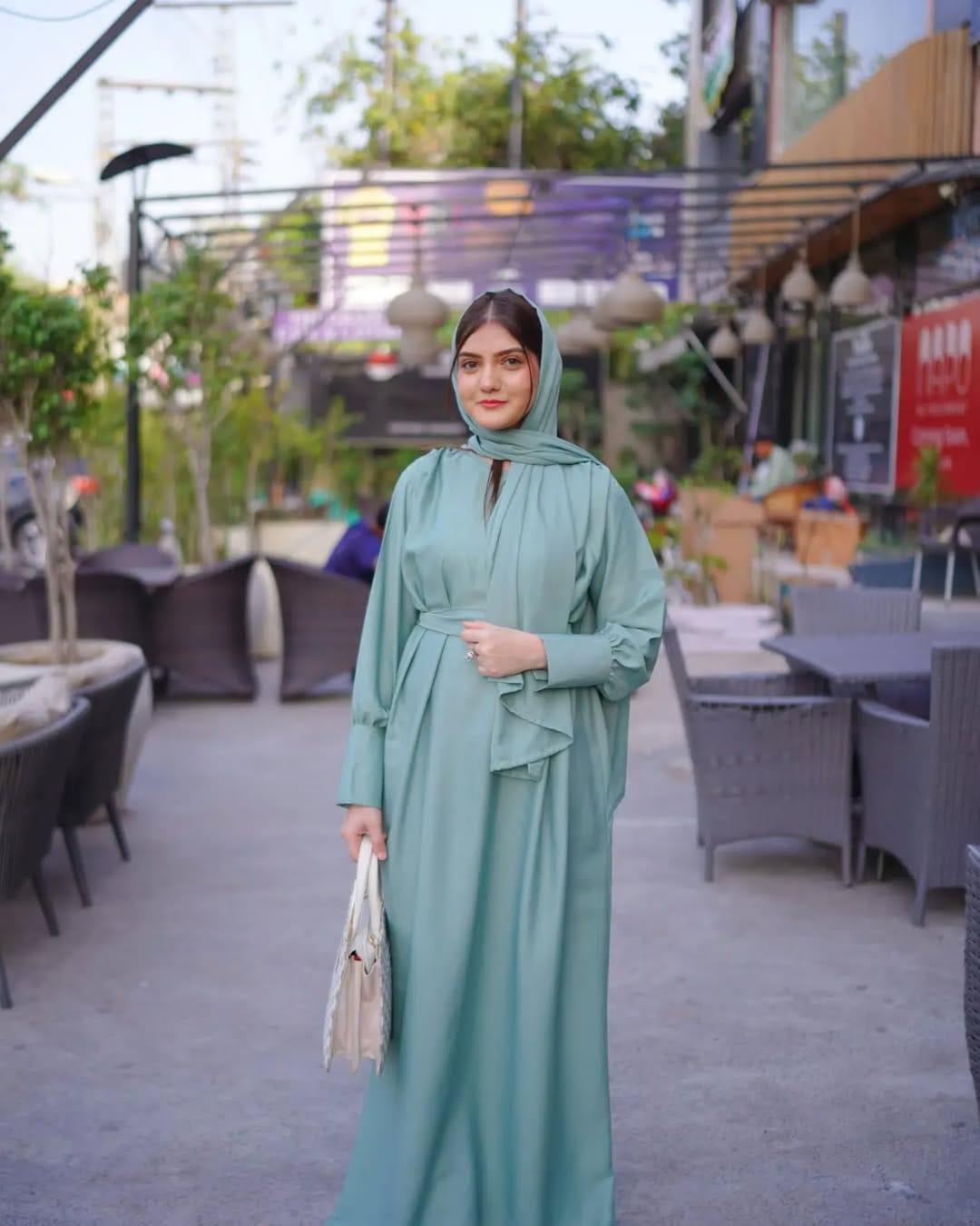 Elegant Turquoise Georgette Classic Abaya