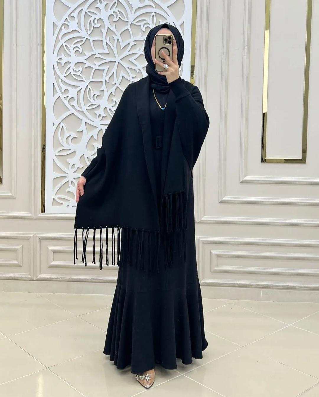 Luxurious Black Fleece Shawl