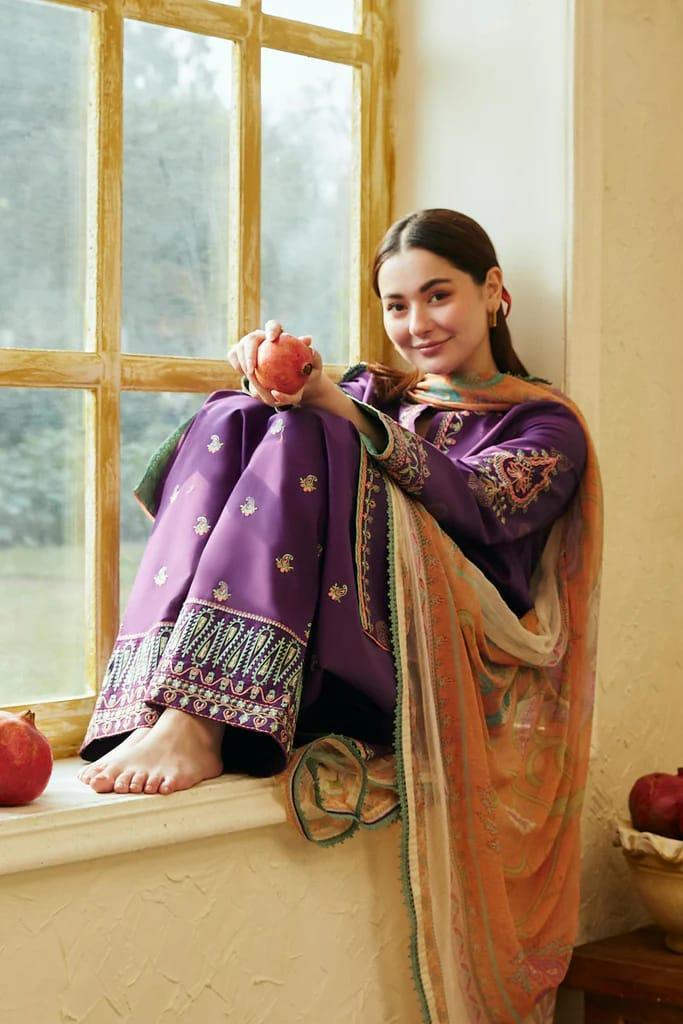3 Pcs Women's Unstitched Embroidered Lawn Suit