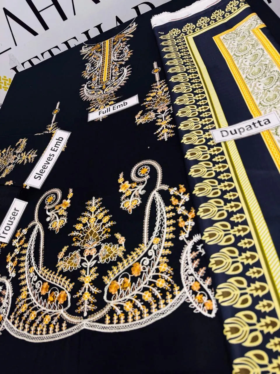3 Pcs Women's Unstitched Black Dhanak Suit