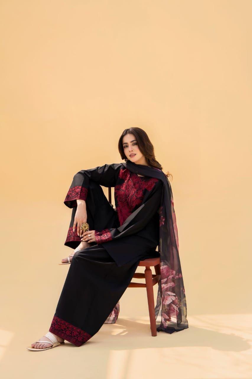 3 Pcs Women's Unstitched Dhanak Embroidered Suit