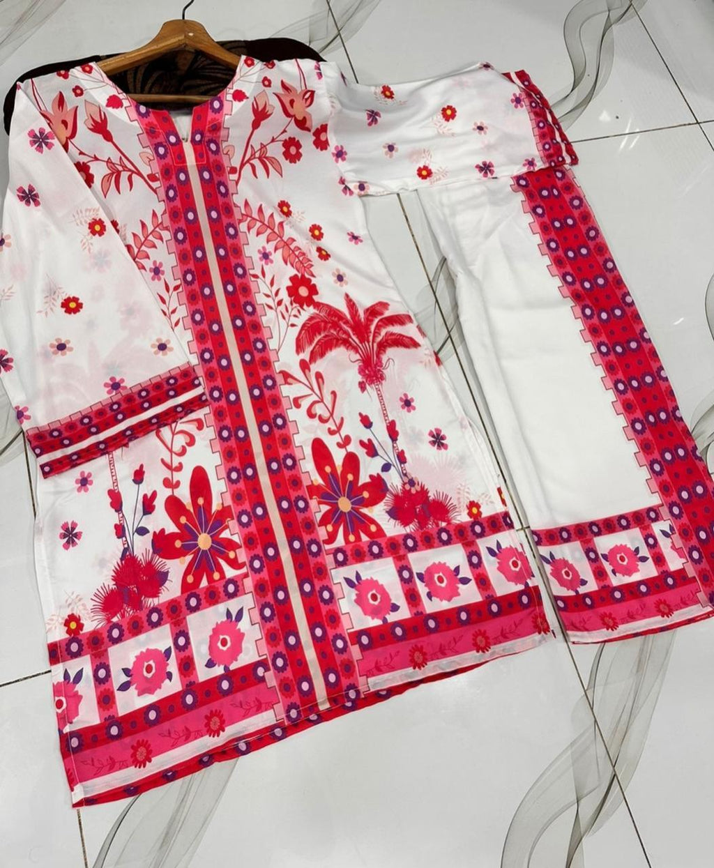 2 Pcs Women's Stitched Swiss Lawn Printed Co-Ord Set
