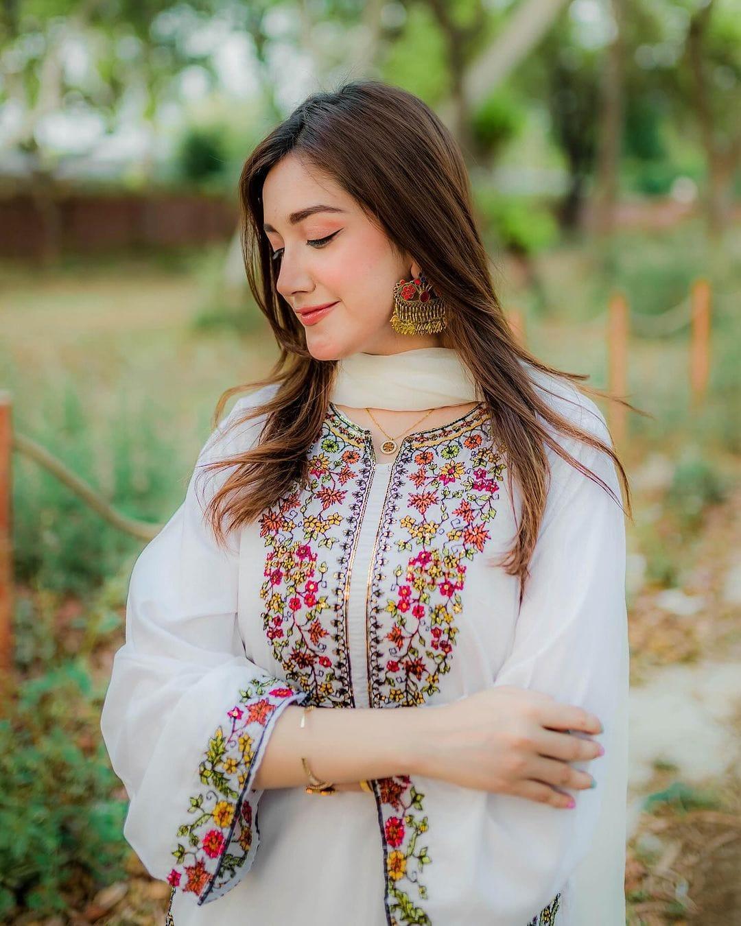 Chic Women's Stitched Embroidered Shirt and Trouser Set – 2 Pcs Linen